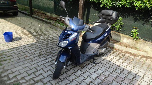 APRILIA Sportcity Cube 125 Scooter