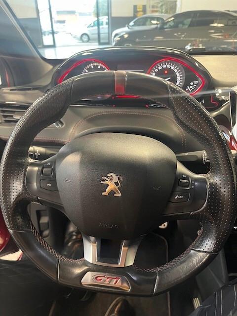 Peugeot 208 1.6 THP 200 CV 3 porte GTi