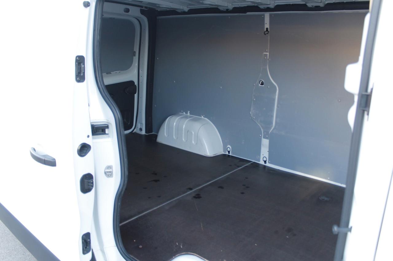 Renault TRAFIC 2.0 DCI 130CV FURGONE L2H1