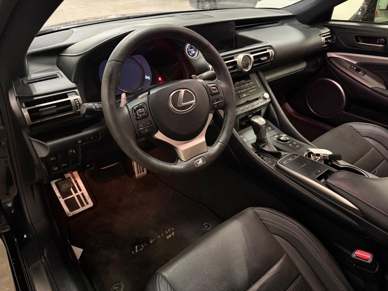 Lexus RC 300h Hybrid F Sport