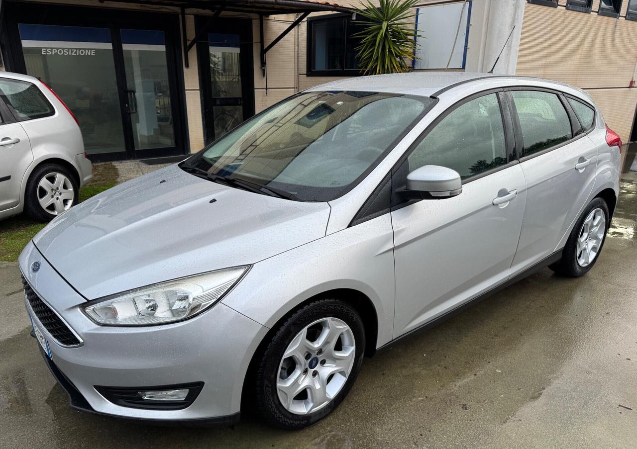 Ford Focus 1.5 TDCi 120 CV -151.000 KM-
