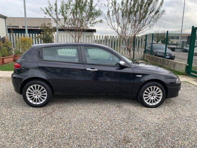 ALFA ROMEO 147 1.9 JTD M-JET 16V 5 porte Dist.