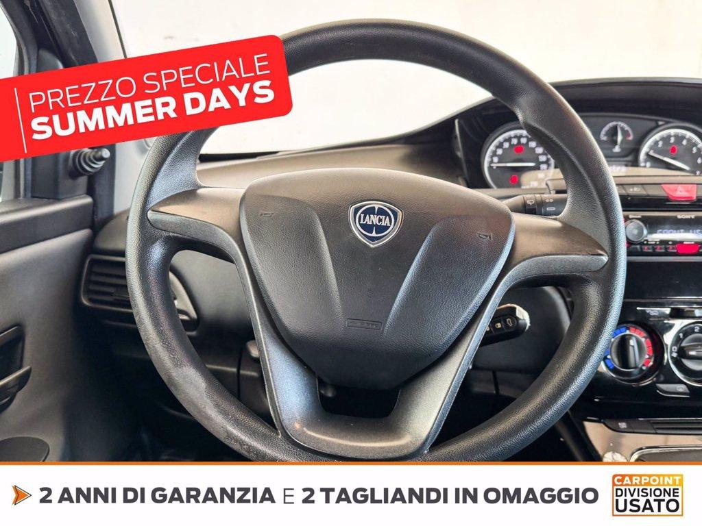 LANCIA Ypsilon 1.2 silver 69cv del 2017