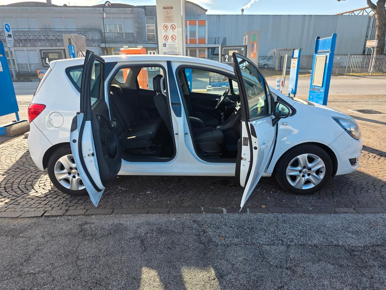 Opel Meriva 1.4 100CV Cosmo con 150.000km Neopatentati ok