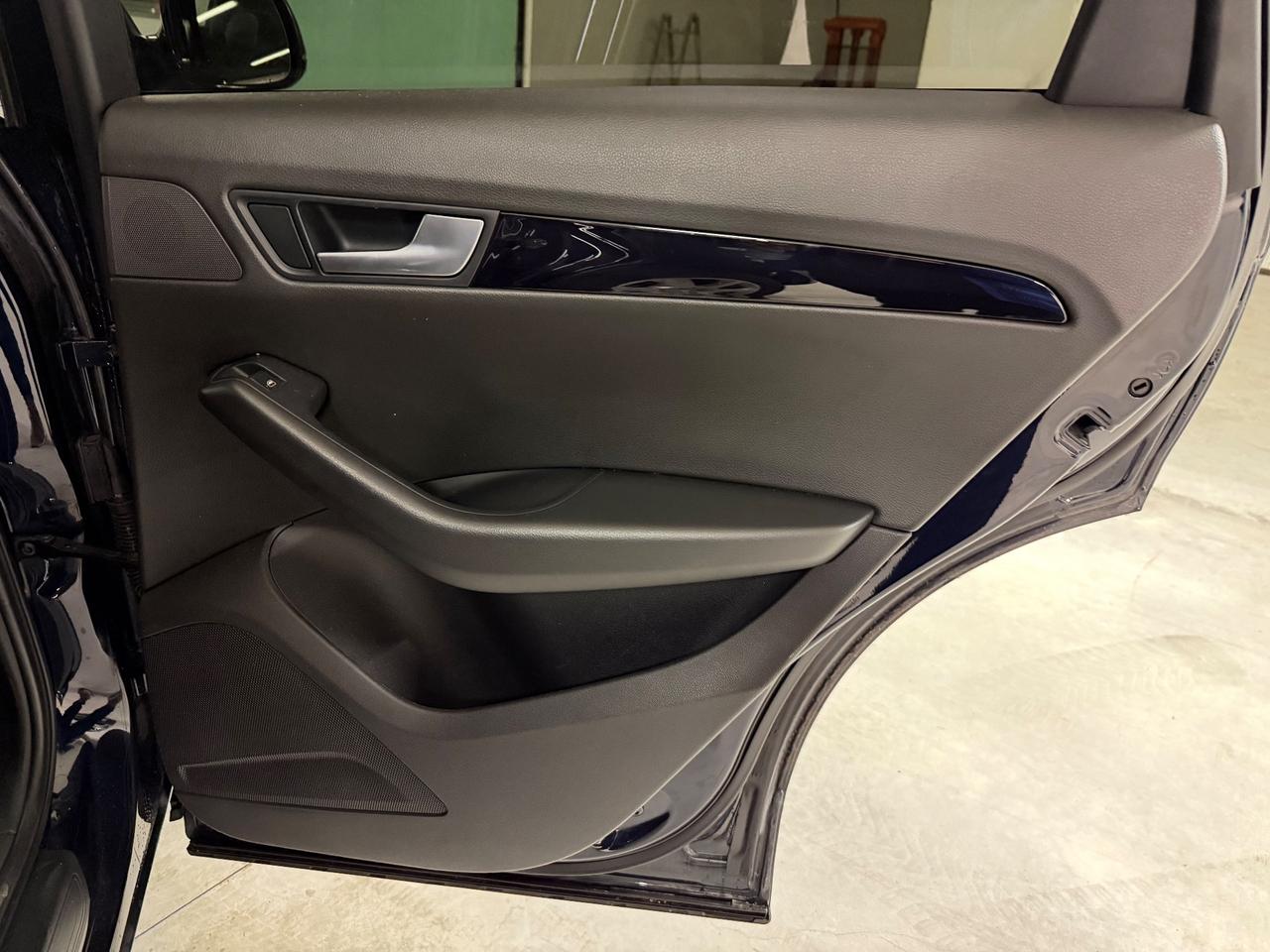 Audi Q5 2.0 TDI 170 CV quattro Sline