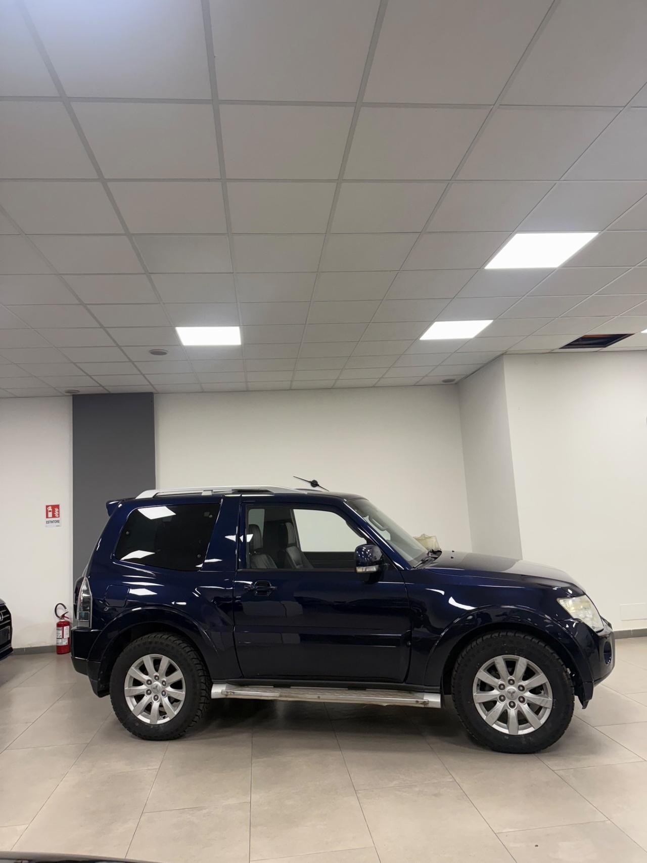 Mitsubishi Pajero 3.2 DI-D 16V aut. 5p. Instyle DPF