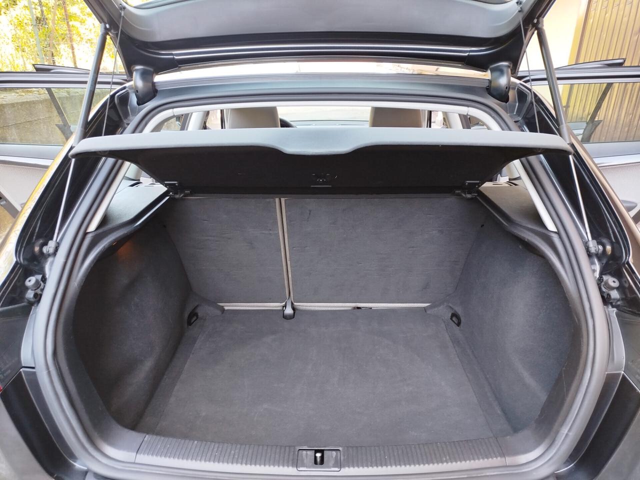 Audi A3 SPB 2.0 TDI 140cv / Tettuccio / Unipro