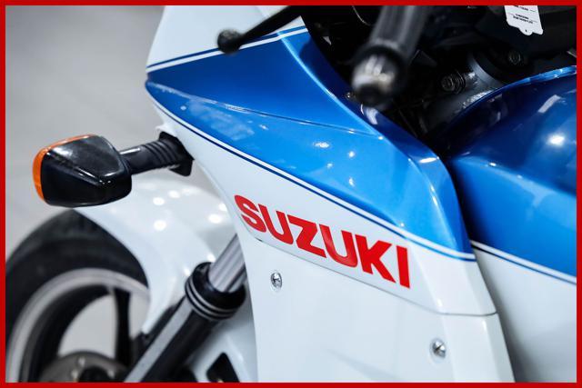 SUZUKI GSX 550 TARGA E LIBRETTO ORIGINALE