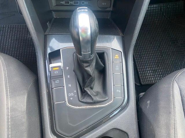 Volkswagen Tiguan 2.0 TDI DSG SPORT R-LINE 24 MESI GARANZIA