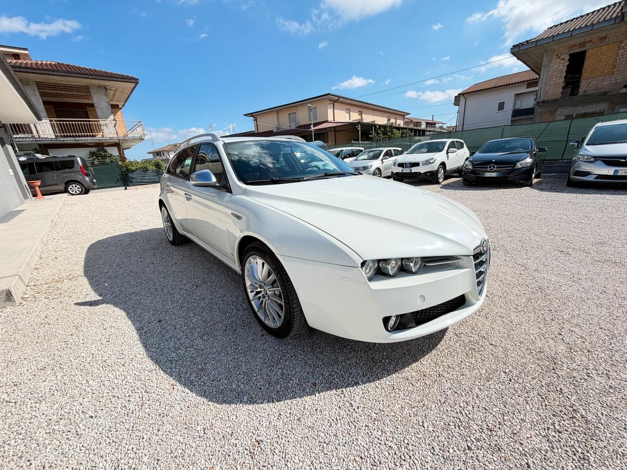 Alfa Romeo 159 Sportwagon 2.0 jtdm 170cv Distinctive premium pack 154.755 km