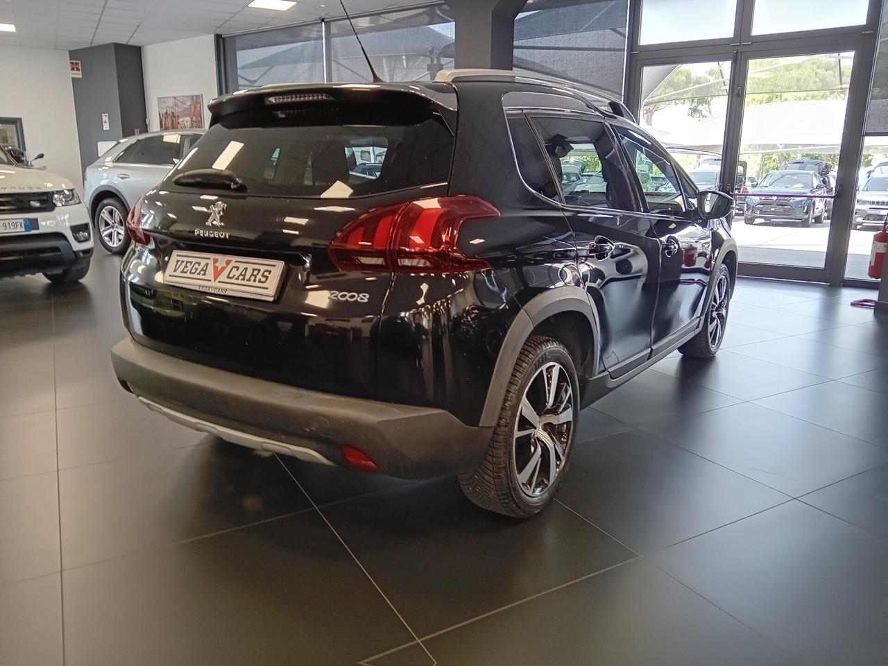 Peugeot 2008 BlueHDi 100 Allure