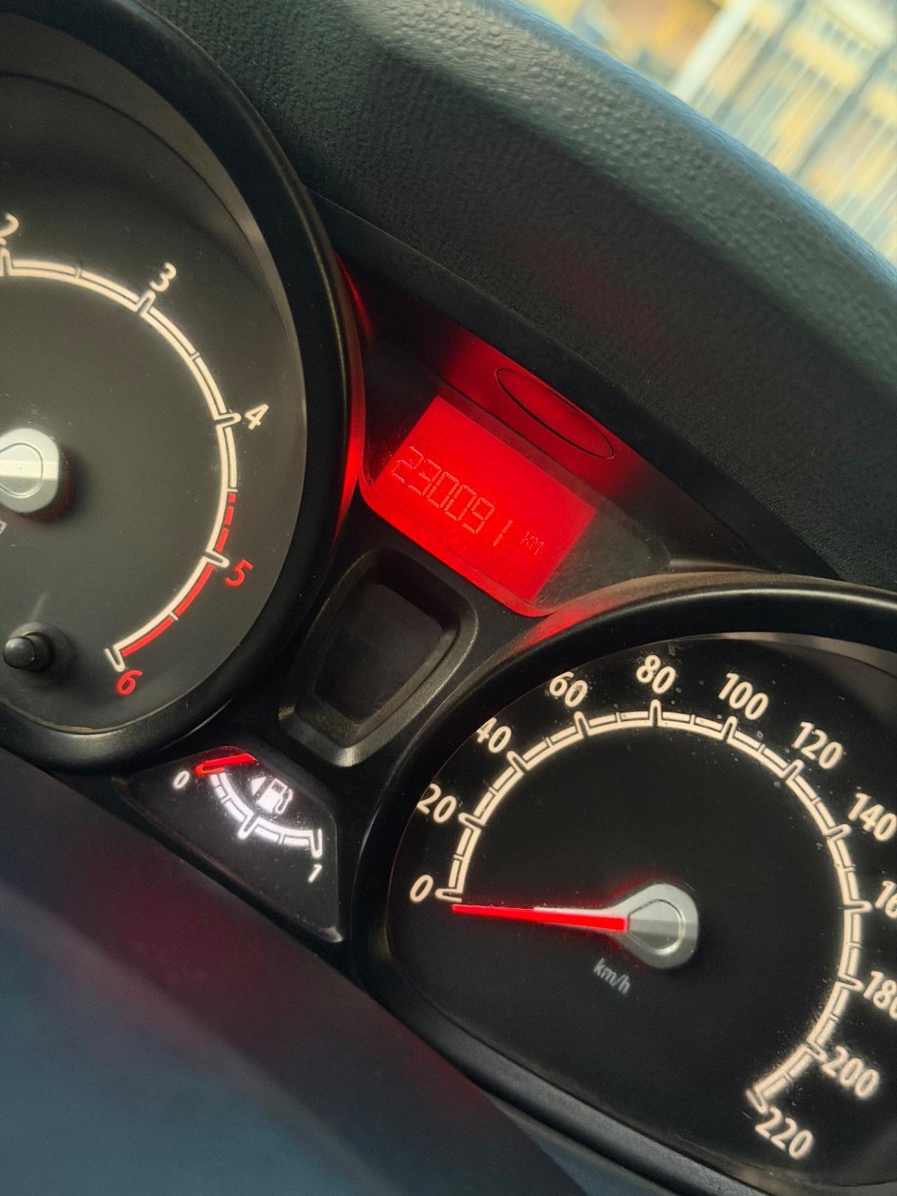 Ford FIESTA 1.4 DIESEL 2011