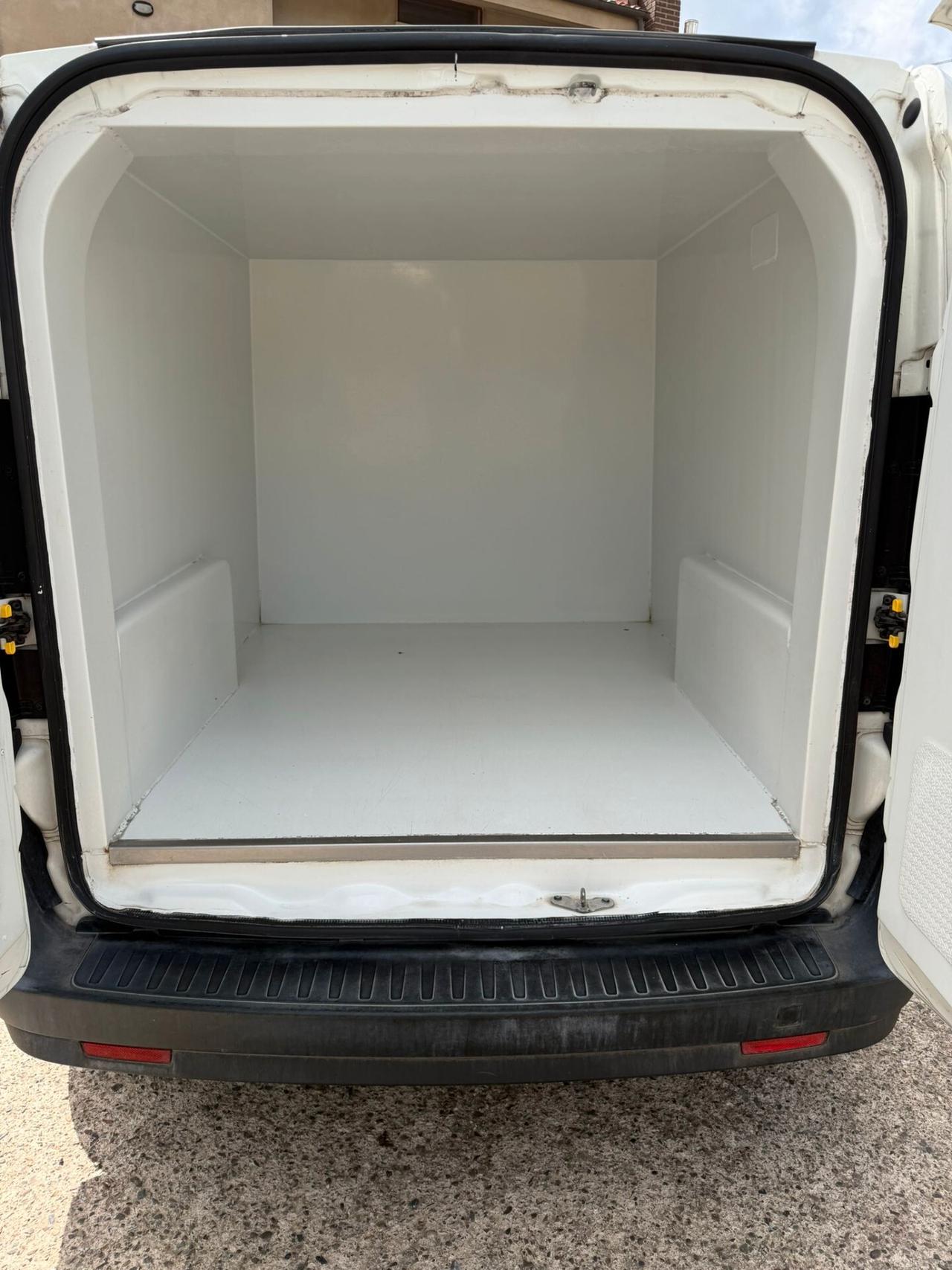 Fiat Doblo 1.3 Mjt 95CV Isotermico ATP 2028