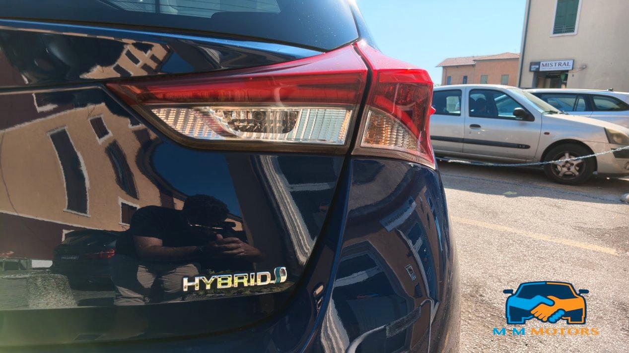 Toyota Auris 5 Porte Auris 1.8h Lounge cvt