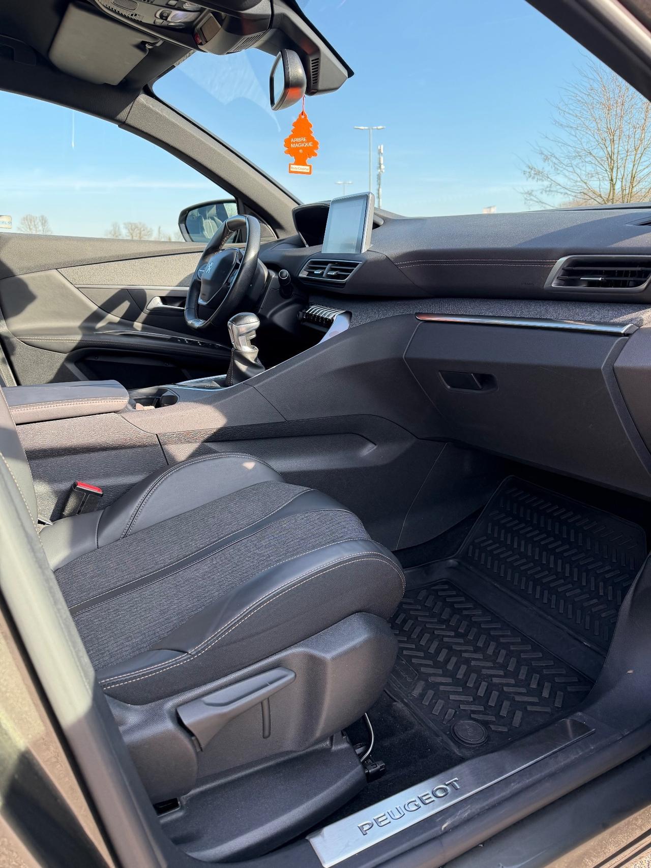 Peugeot 3008 BlueHDi 130 S&S EAT8 GT Line