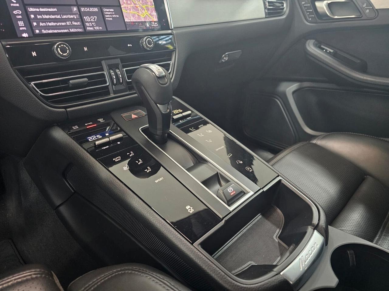 NUOVA PORSCHE MACAN TURBO 2.0 BENZINA 265CV CHRONO SPORT PACK