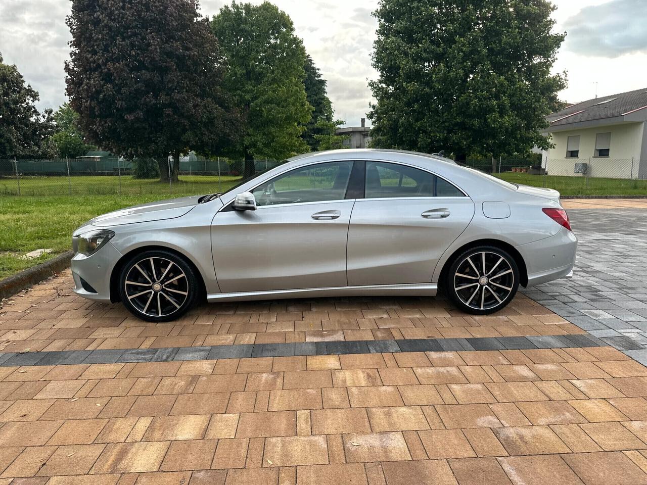Mercedes-benz CLA 180 d Automatic Premium NEOPATENTATI