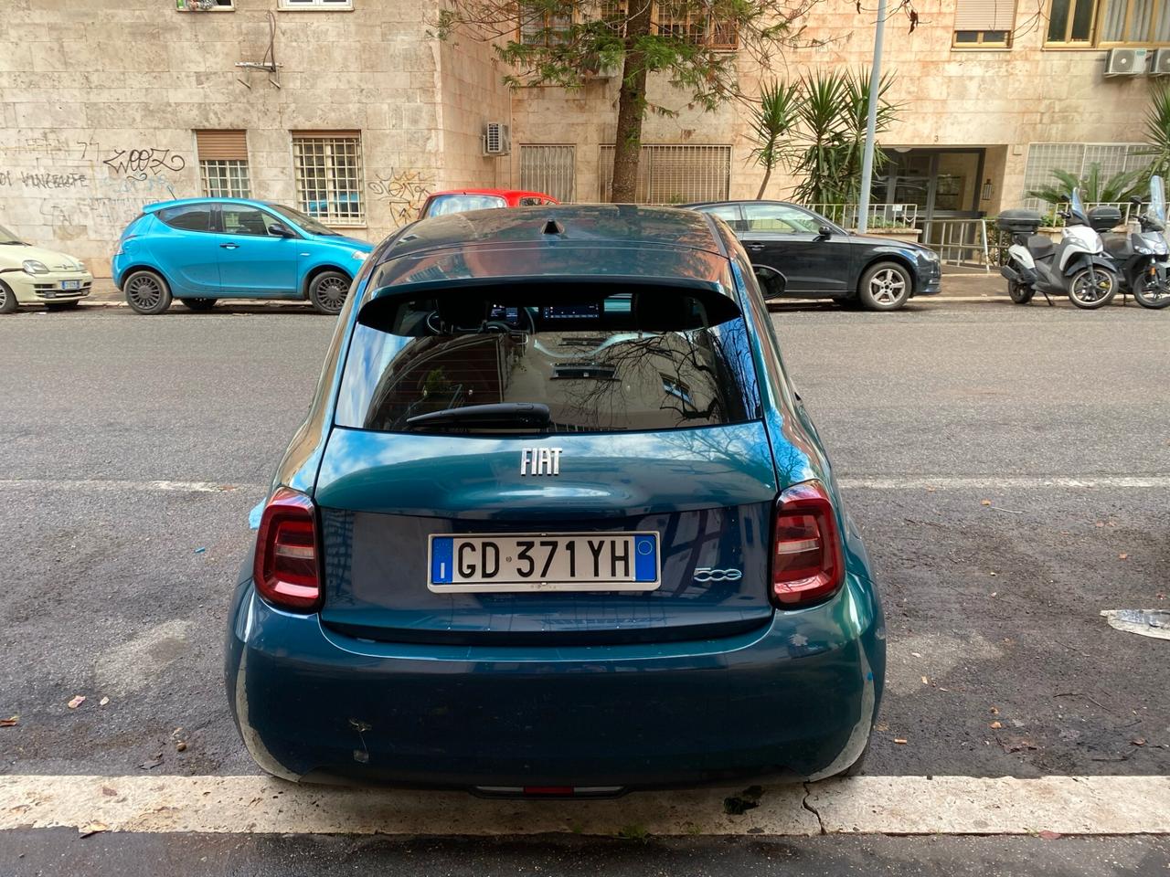 Fiat 500 500e La Prima Berlina 42 kWh