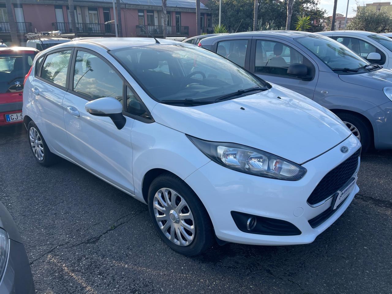 Ford Fiesta 1.5 TDCi 75CV 5 porte Business