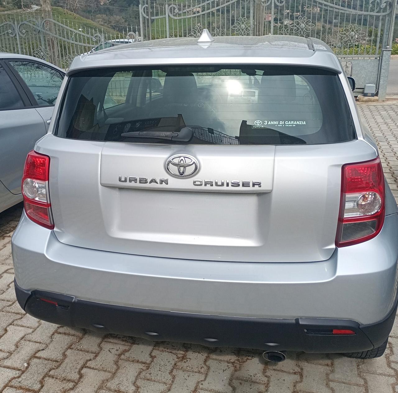 Toyota Urban Cruiser D-4D TREK 4X4