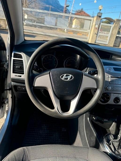 Hyundai i20 1.2 3p. Sound Edition