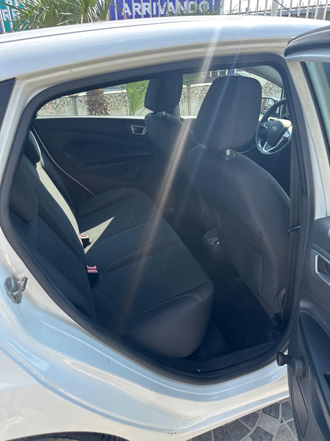 Ford Fiesta 1.5 TDCi 75CV 5 porte