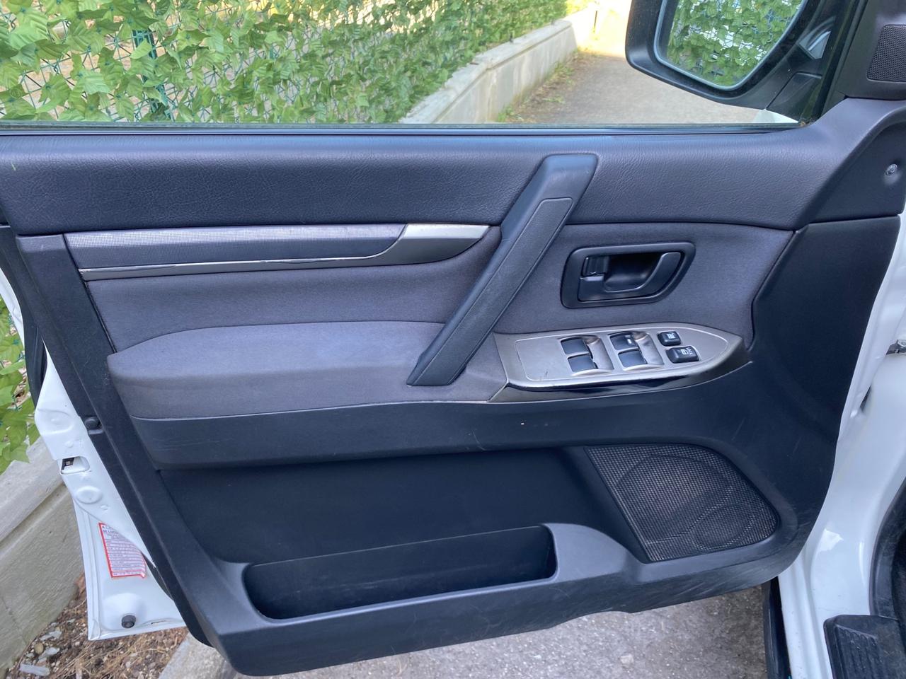 Mitsubishi Pajero 3.2 DI-D 16V aut. 5p. Intense DPF