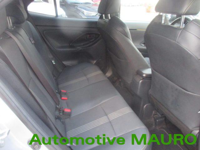 TOYOTA Yaris Cross 1.5 Hybrid 5p. E-CVT AWD-i Adventure