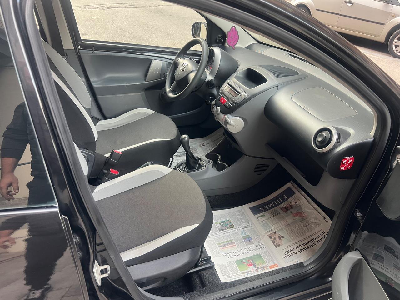 Toyota Aygo 1.0 12V VVT-i 5 porte Now