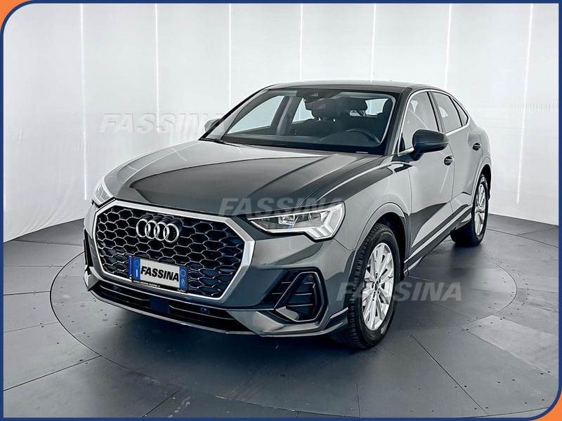 Audi Q3 Sportback 1.5 Sportback 35 tfsi mhev s-tronic