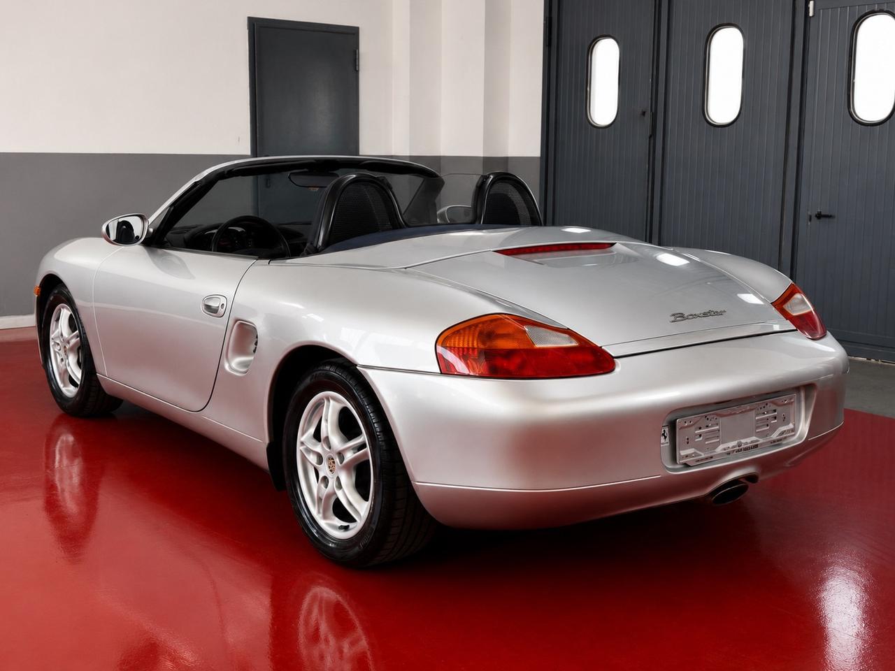 Porsche Boxster 2.5i 24V cat