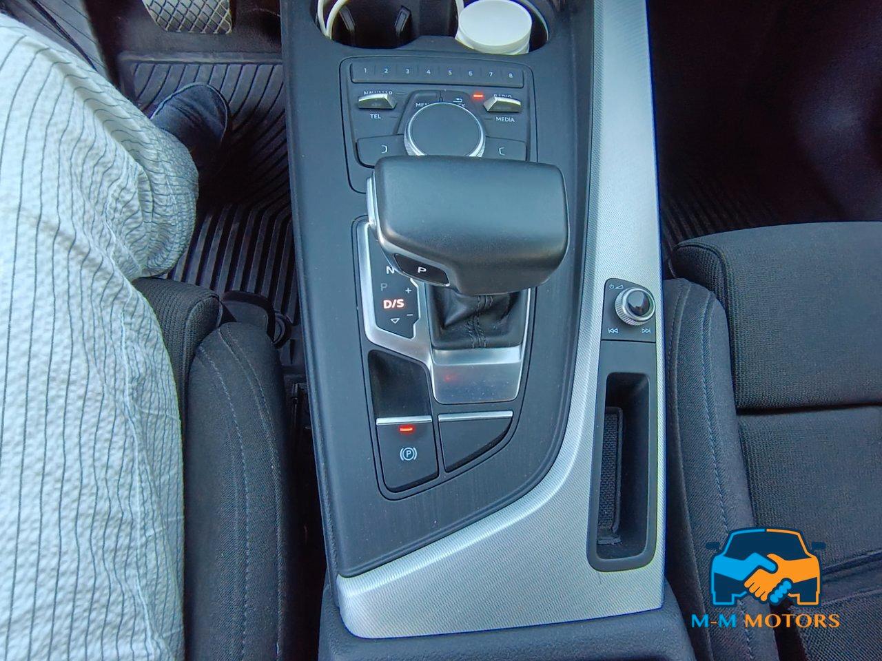 AUDI A4 S-LINE