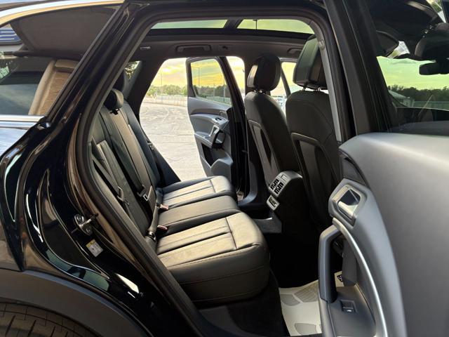 AUDI Q5 2.0 TDI mHEV+ S tronic quattro Business Advanced