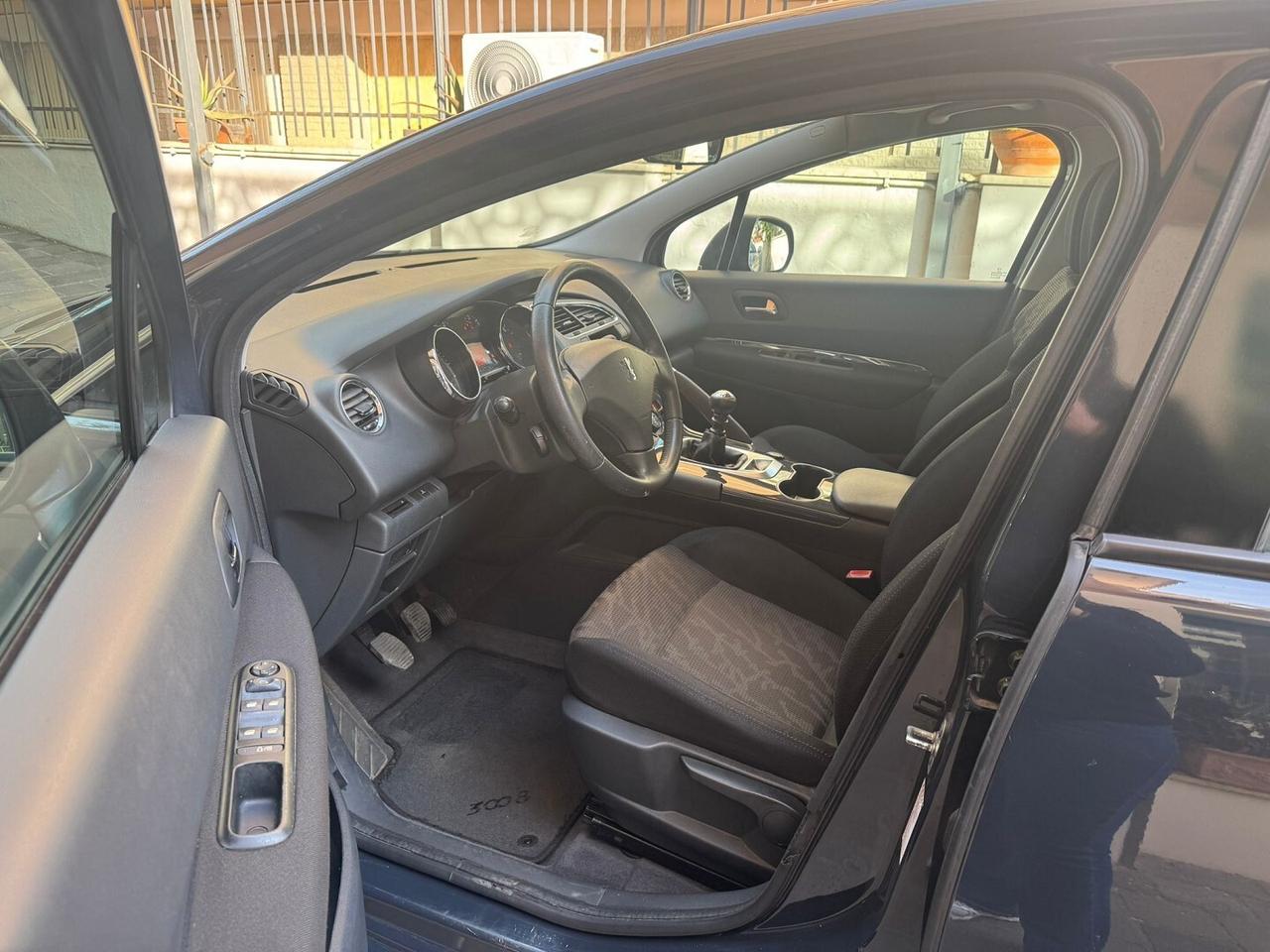 PEUGEOT 3008 1.6 HDi 110 CV Business UNIPRO