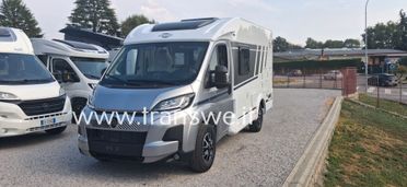 Carado V132 Pro+ camper van con letto matrimoniale posteriore