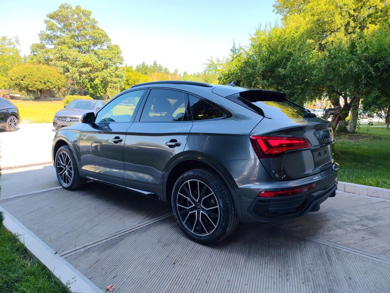 Audi Q5 SPB 40 TDI quattro S tronic Identity Black