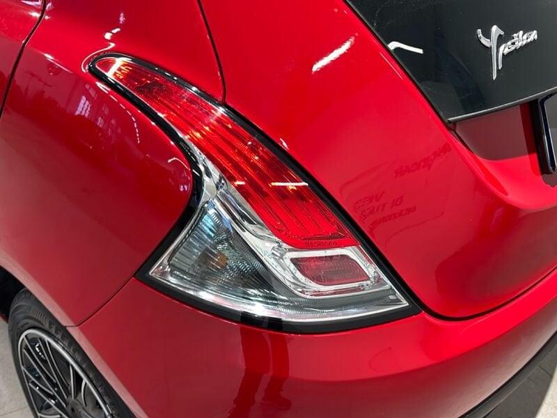 Lancia Ypsilon 1.0 FireFly 70cv Hybrid Gold