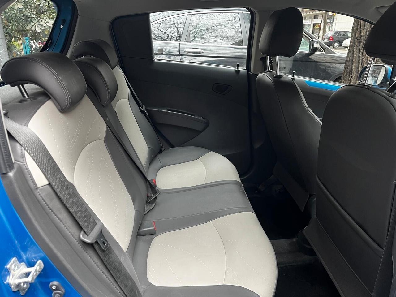 Chevrolet Spark 1.0 LT