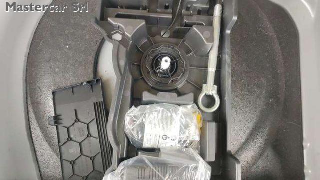 DS AUTOMOBILES DS 7 Crossback 1.5 bluehdi Performance Line 130cv TG: GP743BE