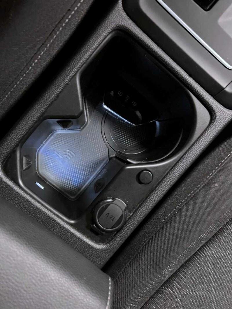 VOLKSWAGEN Golf 8ª serie Golf 1.0 eTSI EVO DSG...