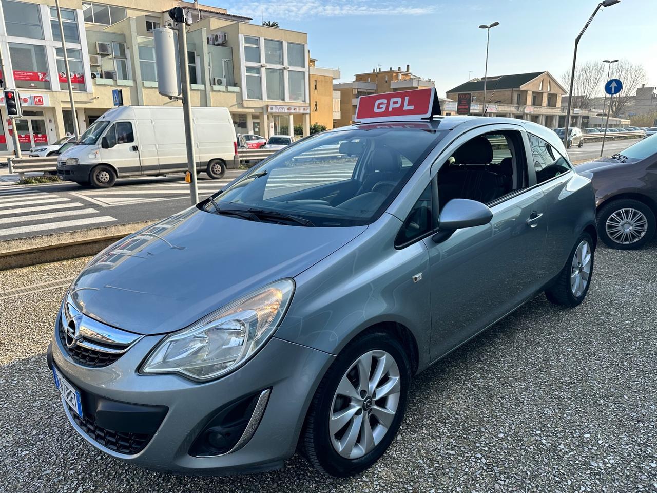 Opel Corsa 1.2 85CV 3 porte GPL-TECH One
