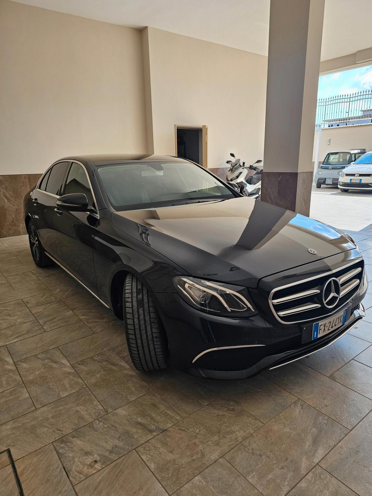 Mercedes-benz E 200 d Auto Premium Plus