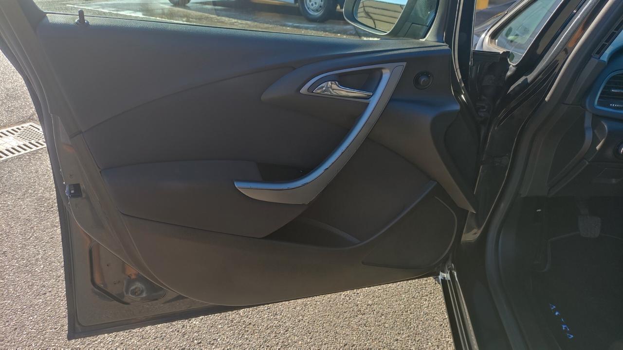 Opel Astra 1.4 Turbo 140CV GPL NEOPATENTATI - 2014