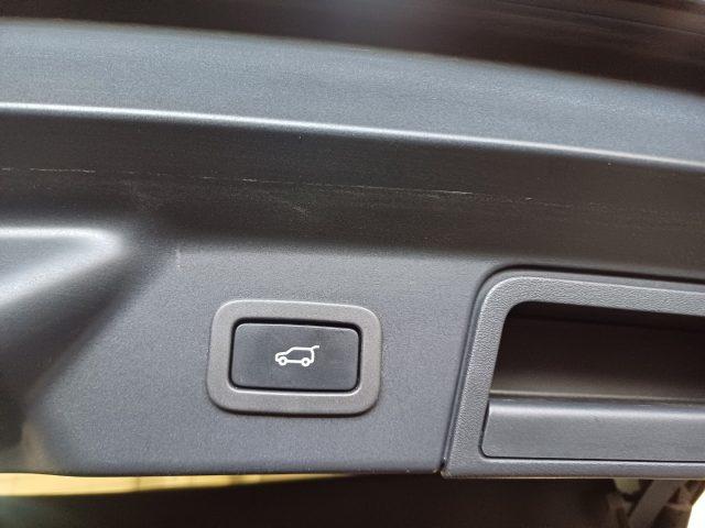 LAND ROVER Range Rover Velar 2.0D I4 180 CV R-Dynamic HSE Unico Proprietario