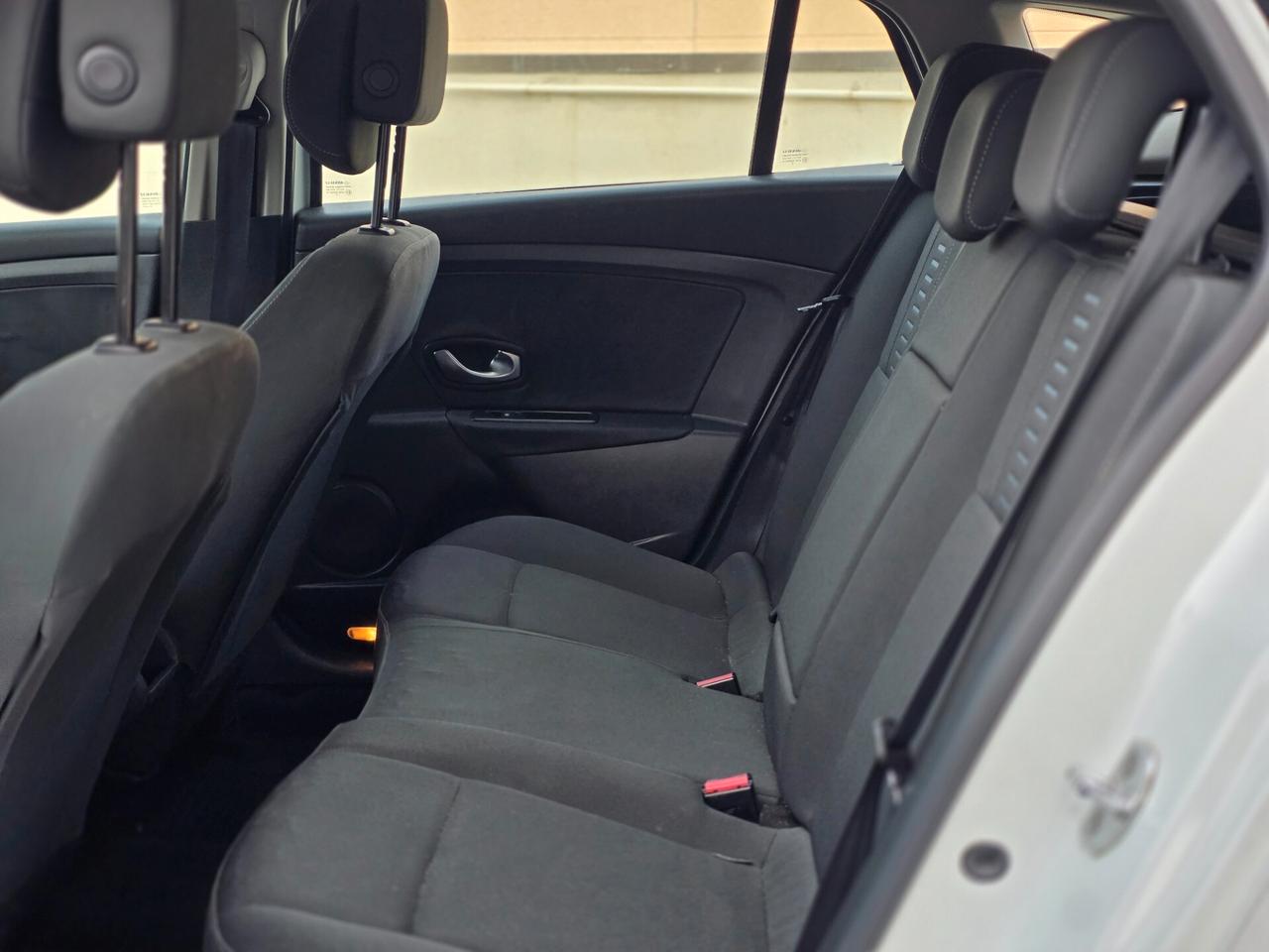 Renault Megane Mégane 1.5 dCi 90CV SporTour Confort