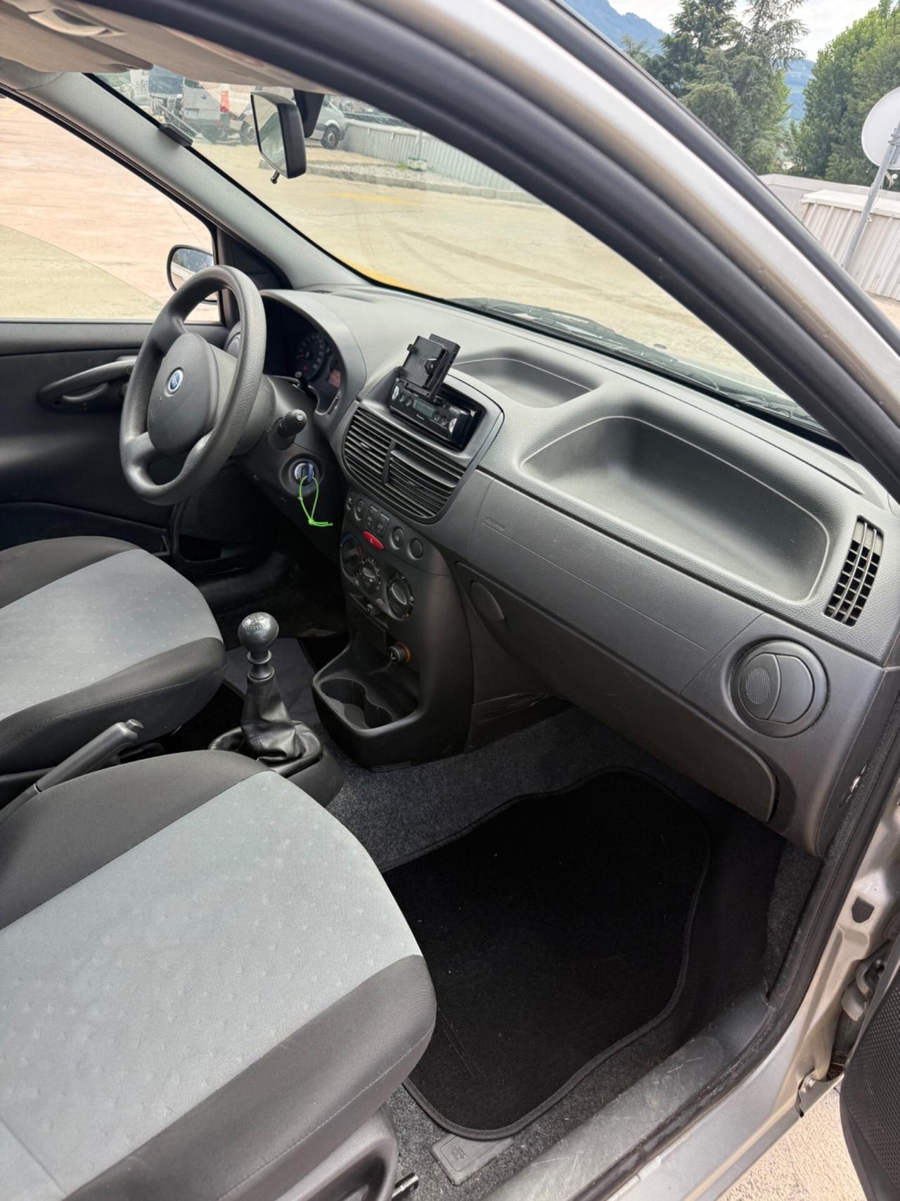 Fiat Punto 1.2 5 porte 94.000 KM