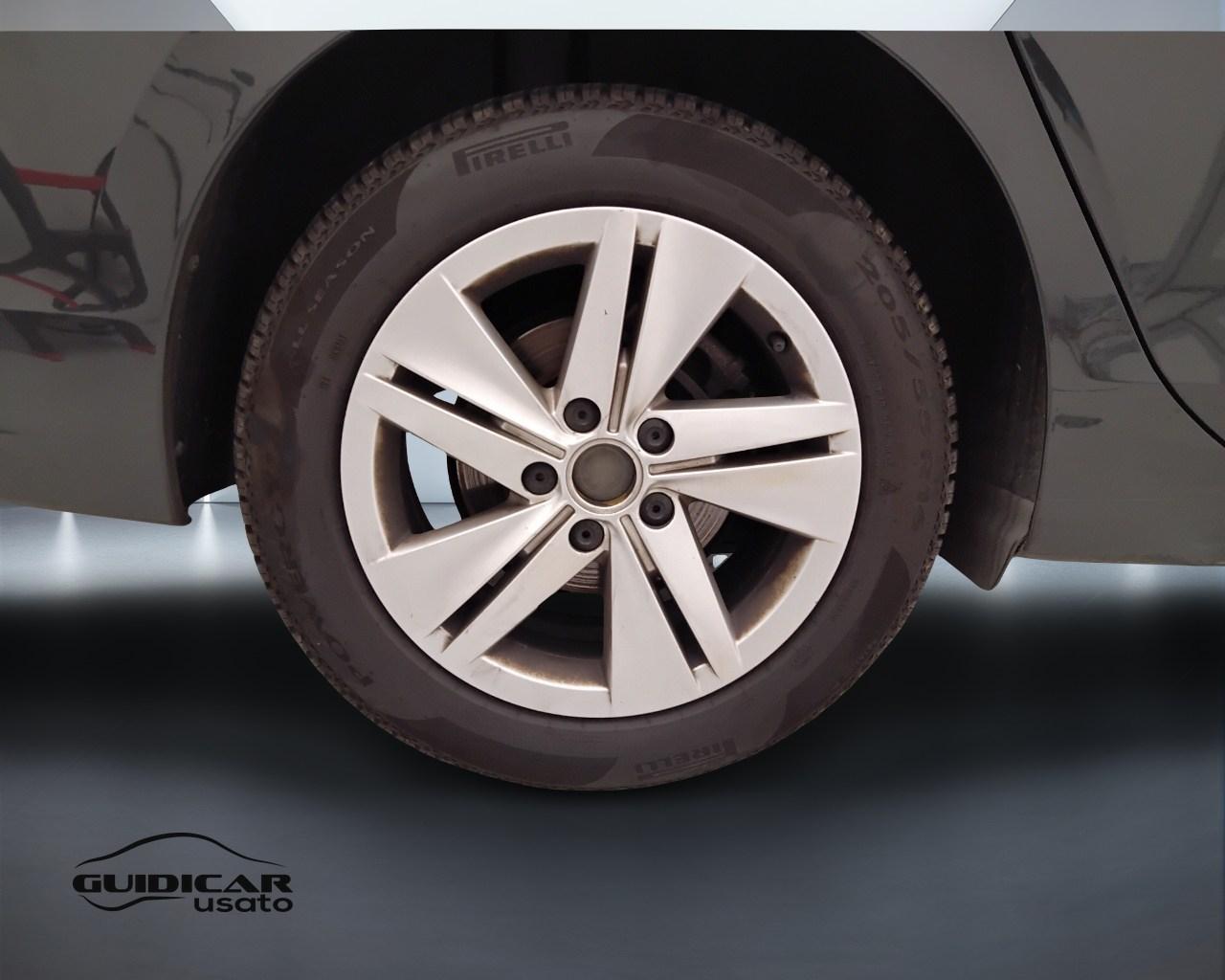 VOLKSWAGEN Golf VIII 2020 Variant - Golf Variant 2.0 tdi Life 115cv dsg