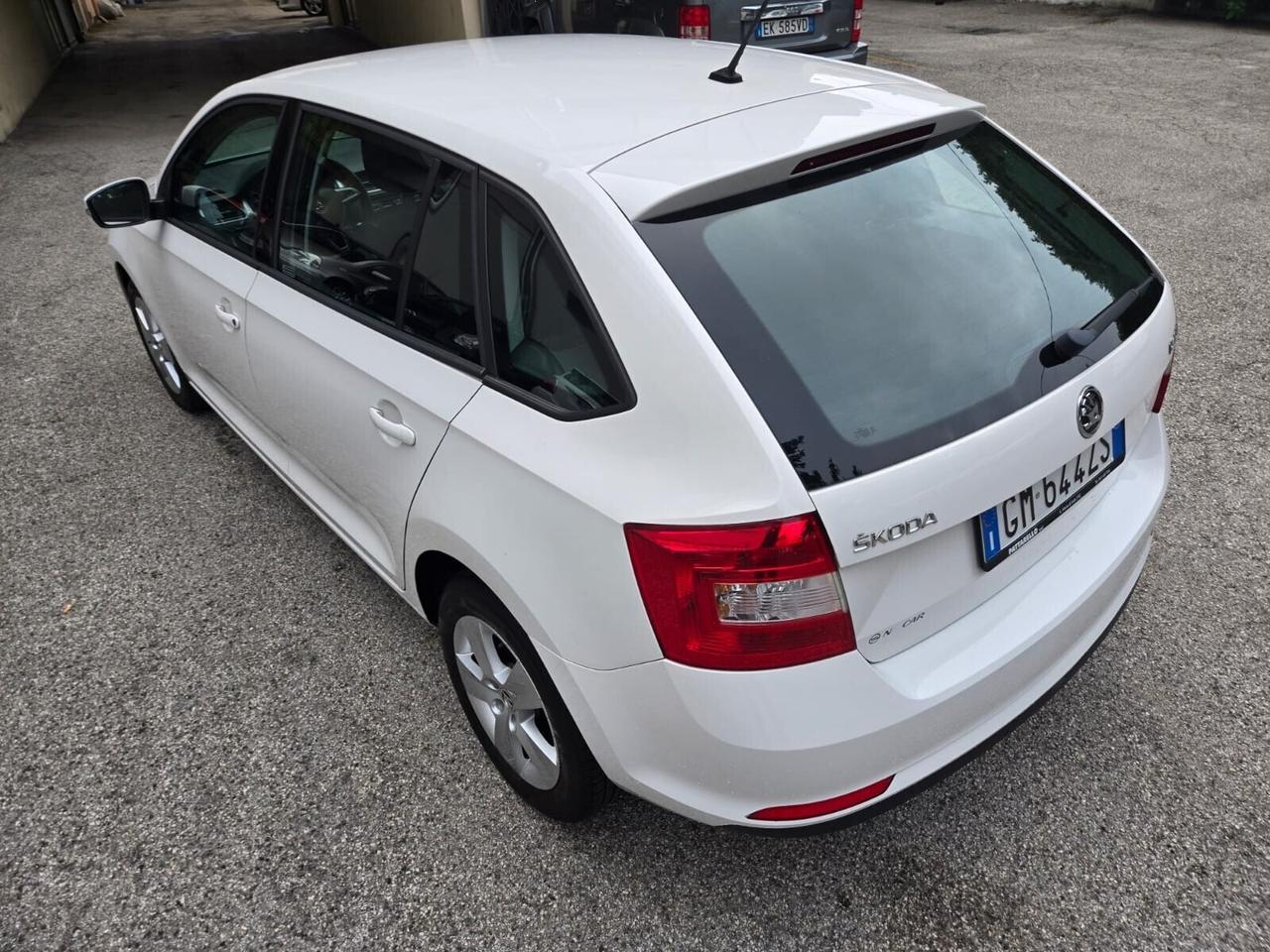 Skoda Rapid 1.6 TDI 115 CV Gancio Traino