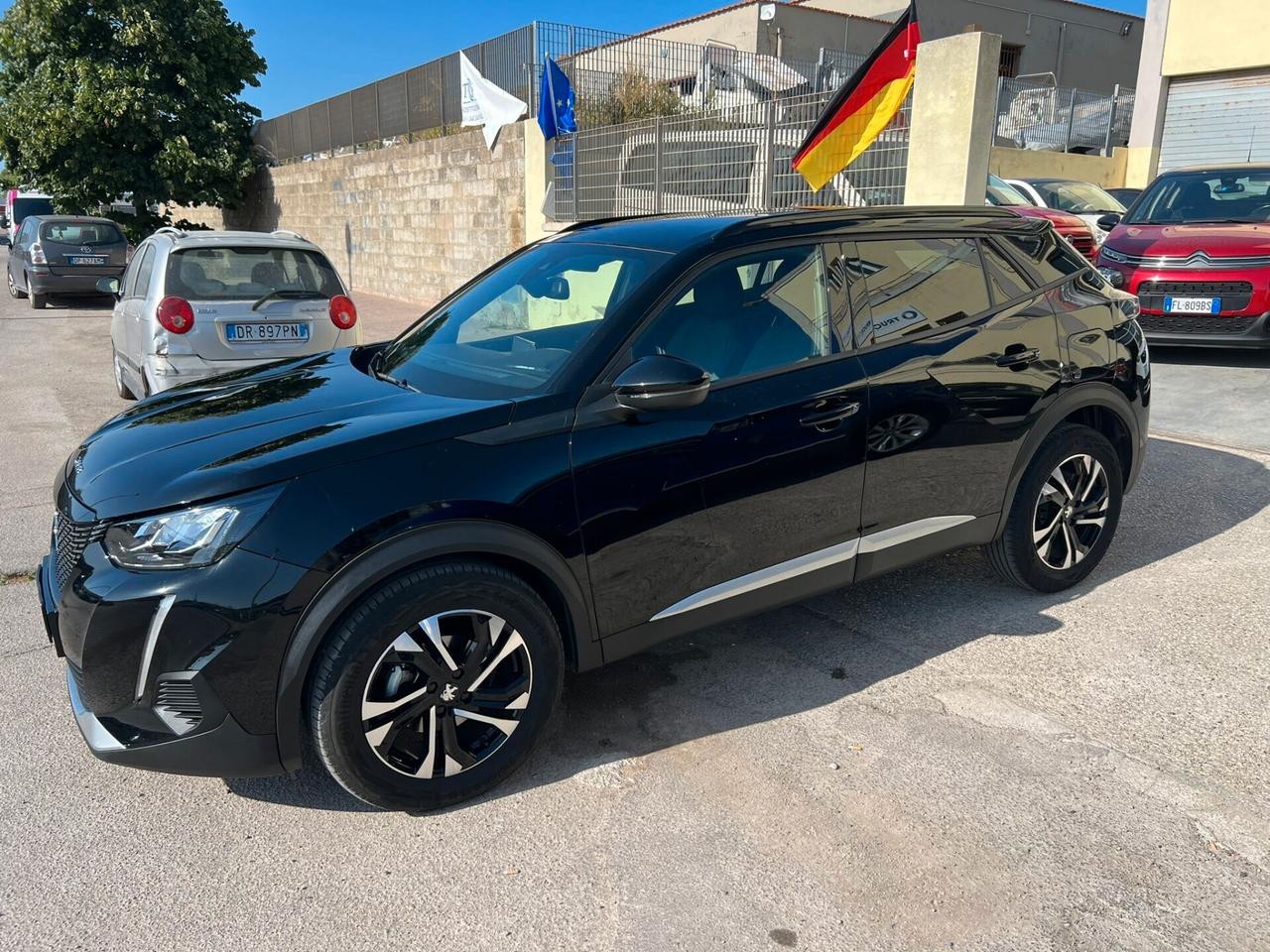 Peugeot 2008 BENZ 17MILA KM 2023 COME NUOVA