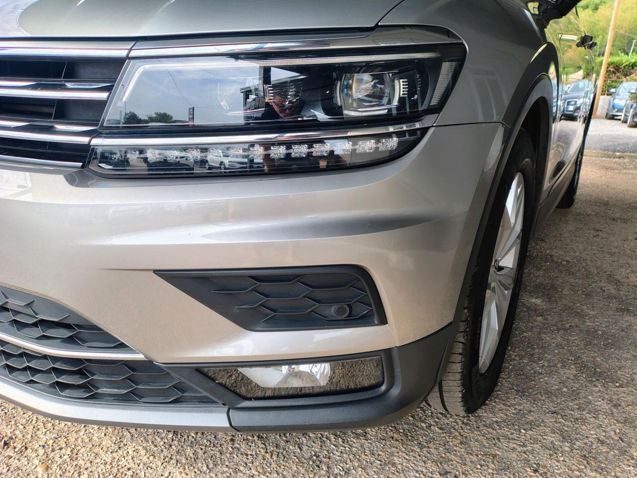 Volkswagen Tiguan 2.0 TDI SCR DSG 4MOTION Business BMT